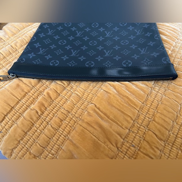 LOUIS VUITTON ECLIPSE DISCOVERY POCHETTE MONOGRAM POUCH CASE CLUTCH BAG M62291 - Picture 8 of 12